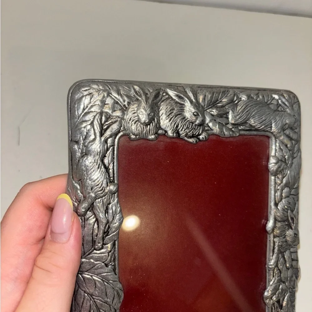 Vintage 1987 Arthur Court Silvertone Metal Bunny Rabbit Picture Frame 5x7